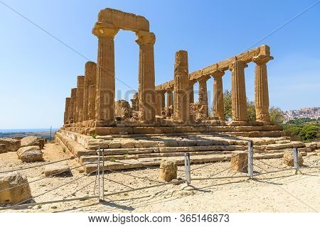 Ruins Of The Temple Of Juno In The Valley Of The Temples In Agrigento, Sicily, Italy