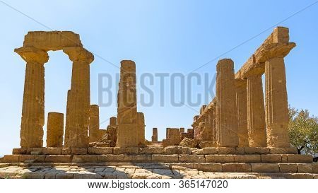 Ruins Of The Temple Of Juno In The Valley Of The Temples In Agrigento, Sicily, Italy