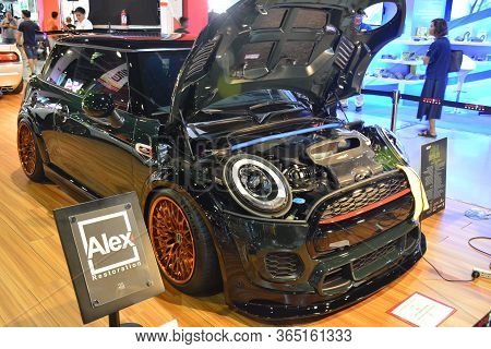 Pasay, Ph - May 25 - Mini Cooper Jcw At 25th Trans Sport Show On May 25, 2019 In Pasay, Philippines.