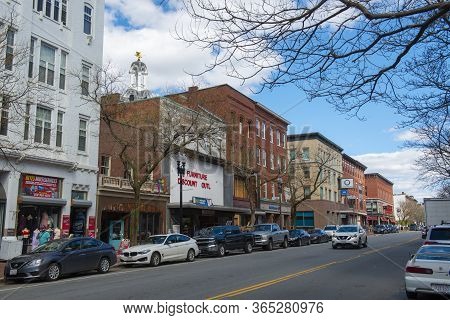 Lawrence, Ma, Usa - Apr. 24, 2019: Historic Comercial Buildings On Essex Street Between Appleton Str