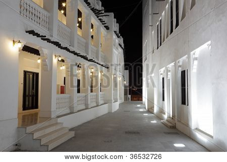 Souq Waqif durante la notte, Doha Qatar