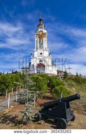 Temple-lighthouse Of St. Nicholas The Wonderworker (russia, Malorechenskoye)