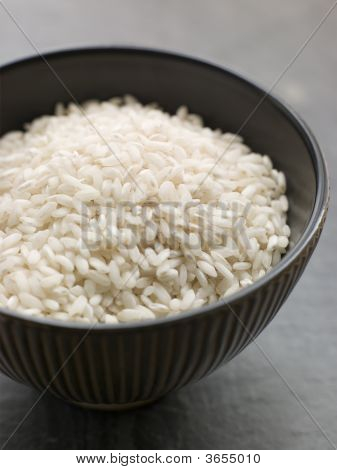 Schüssel ungekocht Basmati-Reis
