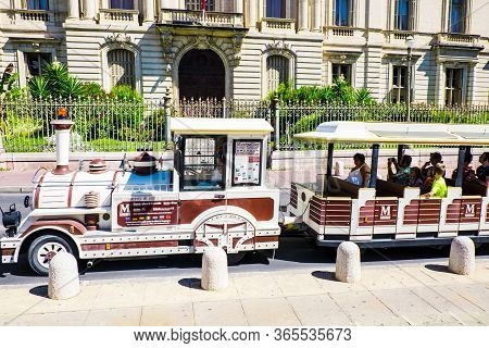 France Montpellier August 4 2016 People And Empty Carriage Of Sightseeing Bus