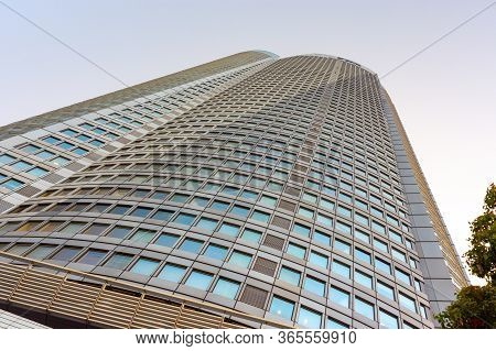 Tokyo / Japan - April 20, 2018: Roppongi Hills Mori Tower Building In Tokyo, Japan