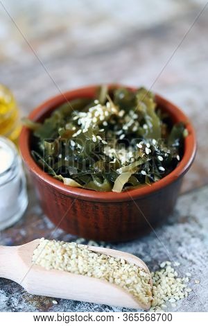Selective Focus. Sea Kale In A Bowl. Healthy Food. Vegan Food. Sea Kale With Sesame Seeds.