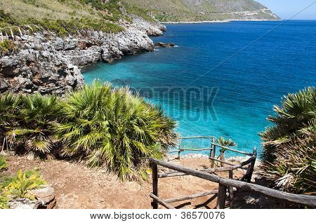 Belle mare