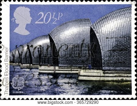 02 10 2020 Divnoe Stavropol Krai Russia The Postage Stamp Great Britain 1983 Europa Stamps - Inventi
