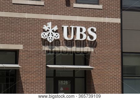 Terre Haute - Circa May 2020: Ubs Sign And Logo. Ubs Ag Is A Swiss Global Financial Services Company