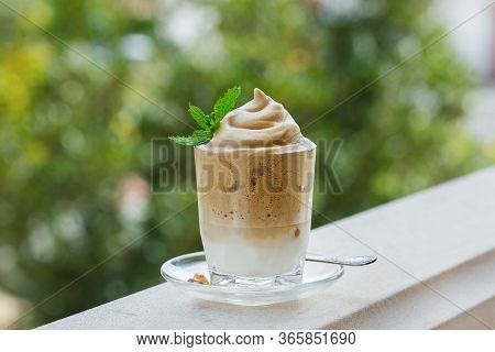 Trendy Iced Frothy Ultra Fluffy Dalgona Instant Coffee Drink