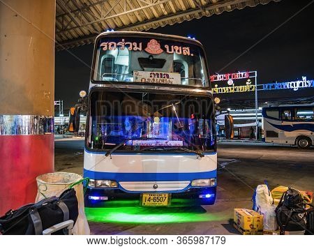 Bangkok/thailand- 08 Dec 2017:unacquainted People In Mochit Bus Station Bangkok Thailand In The Long