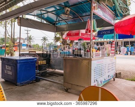 Vientiane/lao-4 Dec 2017:traditional Lao Coffee Chop In The Bus Stop Station Restaurant Between Vien