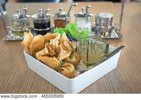 Deep Fried Crispy Wonton, Money Bag Or Golden Bag (toong Thong) Served With Sweet Chilli Sauce, Thai
