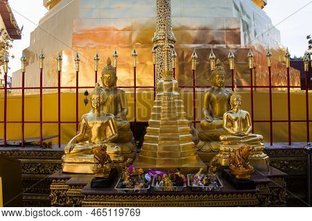 Ancient Stupa Or Antique Chedi For Thai People And Foreign Travelers Travel Visit And Respect Prayin