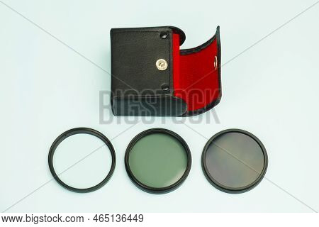 Set Of Screw-on Photographic Glass Filters For Uv Protection, Polarizing Filter To Reduce Glare And 