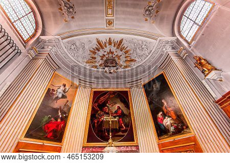 Interiors Of Saint Louis En L'ile  Church, Paris, France