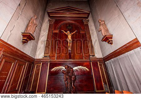 Interiors Of Saint Louis En L'ile  Church, Paris, France