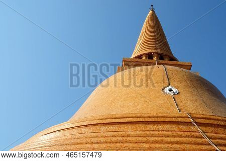 Phra Pathom Chedi, The Tallest Stupa In The World Located At Nakhon Pathom Province, Thailand.