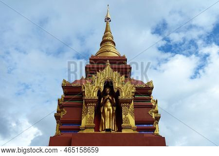 Lampang, Thailand - October 22, 2021: Ancient Golden Pagoda At  Wat Doi Prachan Mae Tha, Mae Tha Dis