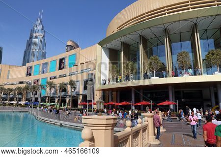 Dubai, Uae - November 22, 2017: Shoppers Visit The Dubai Mall. It Is The Largest Mall In The World B