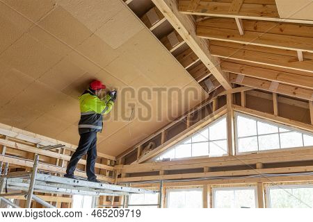 Construction Worker Thermally Insulating Eco Wooden Frame House
