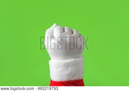 Gestures Pack. Santa Claus Hand In White Gloves Knocking Isolated On Chroma Key Green Screen Backgro
