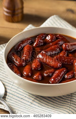 Homemade Bbq Cocktail Weiners In Sauce