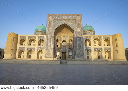 Bukhara, Uzbekistan - September 08, 2022: View Medieval Mir-i-arab  Madrasah On A Sunny Morning