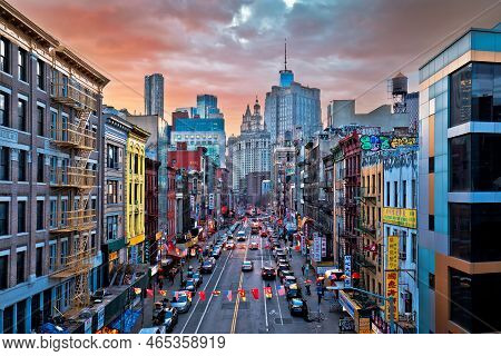 New York, Usa, March 26 2022 - New York City Chinatown And Downtown Skyscrapers Scenic Sunset View, 