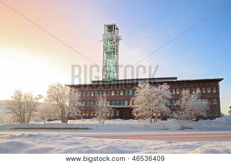 Architettura Kiruna City Hall al crepuscolo crepuscolo Lapponia Svezia