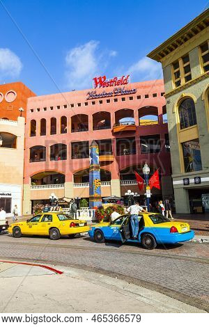 San Diego, Usa - June 11, 2011:  Facade Of Historic Houses In The Gaslamp Quarter In San Diego, Usa.