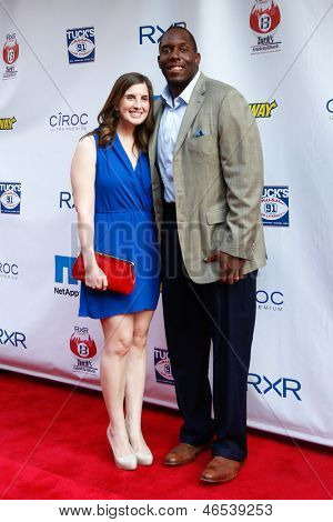 NEW YORK-maggio 30: giocatore dei New York Giants Kevin Boothe e moglie Rosalie frequentare C della 5a annuale Tuck
