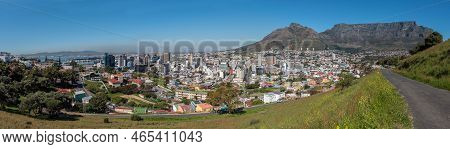 Cape Town, South Africa - Sep 14, 2022: Panorama Of Table Mountain, Devils Peak, Cape Town City Cent