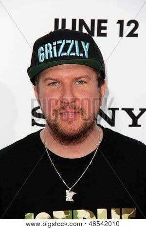LOS ANGELES - 3 de JUN: Nick Swardson arrivesa en la Premiere de Los Ángeles 