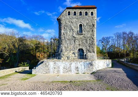 A View Of The Hausmannsturm In Bad Frankenhausen With A Blue Sky In Autumn