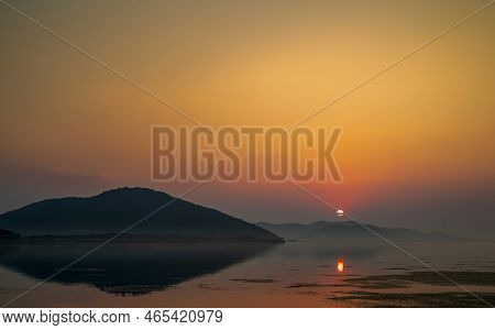 Beautiful Sunset Like Chinese Paintings By Xishan Lake