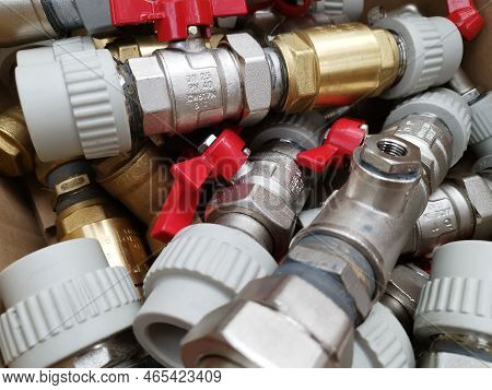 Heating Plumbing, Brass Fittings, Faucet, Ball Valves, Hoses And Others In Fittings, Valves, Plumbin