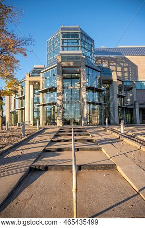 Ottawa, Ontario - October 21, 2022: View Of The National Gallery Of Canada In Ottawa.
