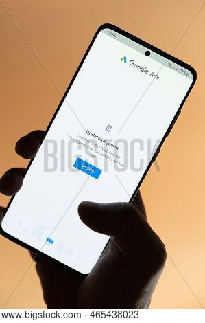 Using Google Ads App On Smartphone
