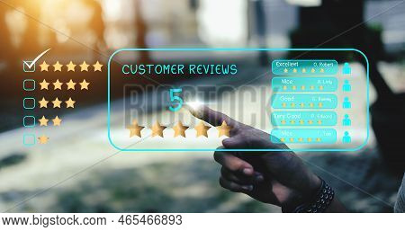Users Rate The Service Experience In The Concept : Customer Satisfaction Survey Online Application A