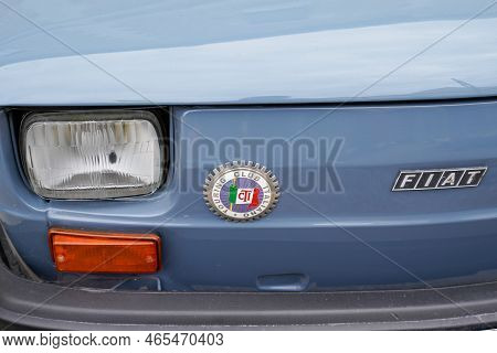 Bordeaux , Aquitaine  France - 11 06 2022 : Fiat 126 Brand Sign And Logo Text Touring Club Italiano 