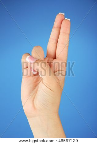 Sormi oikeinkirjoitus aakkoset American Sign Language (ASL). Kirjain U