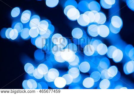 Different Sized Bokeh, Light Circles Due To Lbp Focus