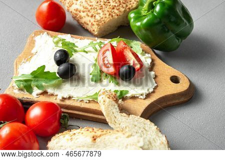 A Food Trend, Bread With Butter And Toppings. Board With Butter Snack. Breakfast Snack. Trend