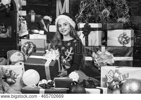 Shopping Packages Christmas Sale. Cheerful Santa Helper Sort Presents. Smiling Shop Assistant. Kid I