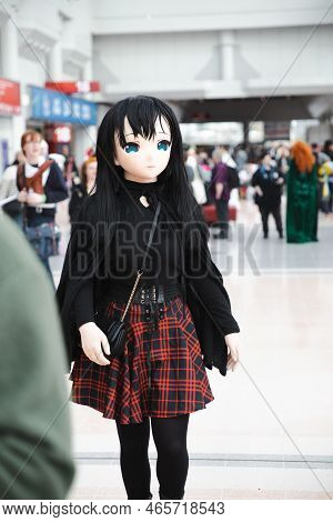 Birmingham Nec, Uk - November 13, 2022.  A Female Cosplayer Dressed As A Popular Korean Or Japanese 