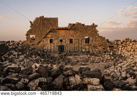 Umm El Jimal House Ii Or Third House In Jordan, Ruin Of A Late Antique Basalt Stone Building