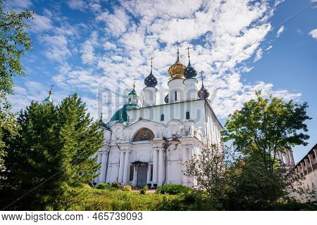 Anninsky Cathedral Of The Spaso-yakovlevsky Monastery In Rostov.