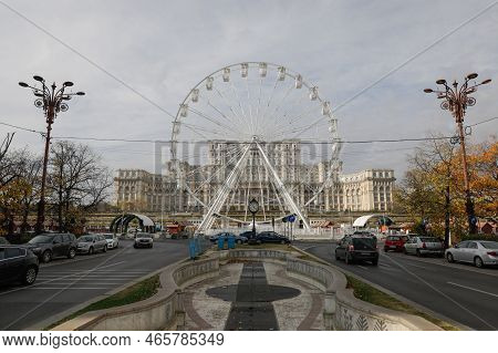 Bucharest, Romania - November 18, 2022: Details With The Ferris Wheel From The Christmas Market In P