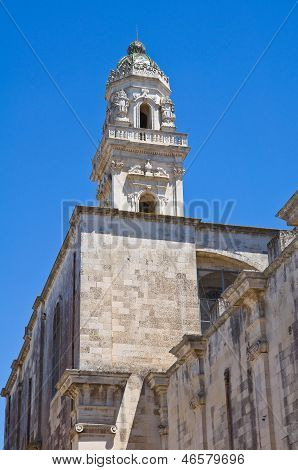Dómu katedrály Belltower Maglie. Puglia. Itálie.